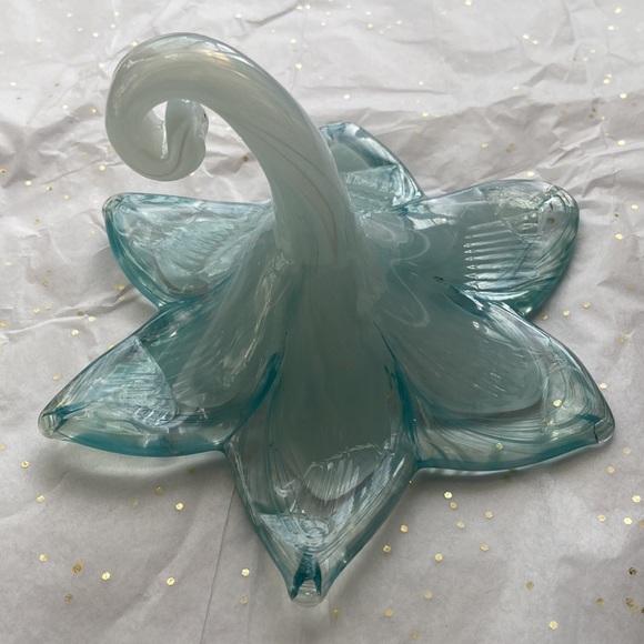 SOLD IN BUNDLE -! Murano Blue Swirl Art Glass Flower - Picture 9 of 9